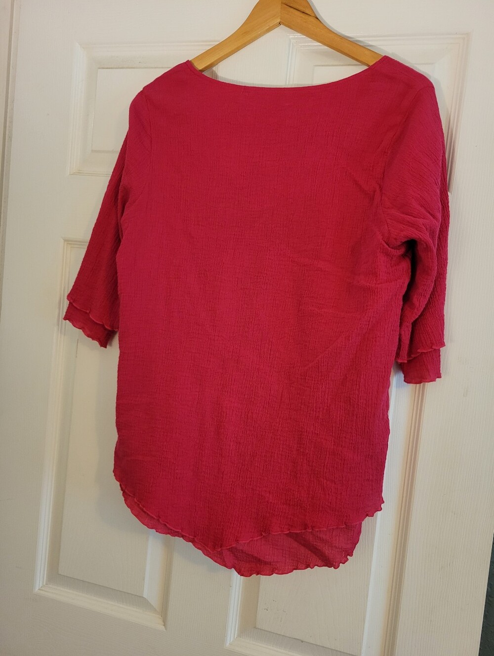 Women’s Soft Surroundings Round Neck Ruffled Sleeve Top - Raspberry Pink Size M - Picture 11 of 13